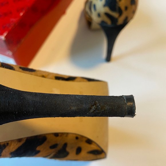 GUESS Leopard Patterned Pony Hair Peep Toe Heels - Picture 4 of 5